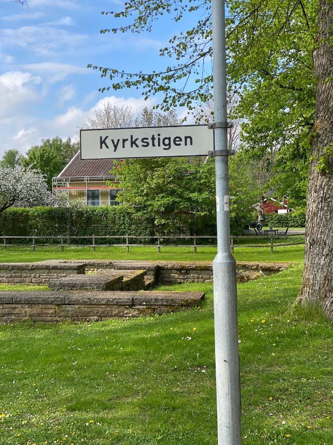 Klostergardens Vandrarhem Varnhem Eksteriør billede