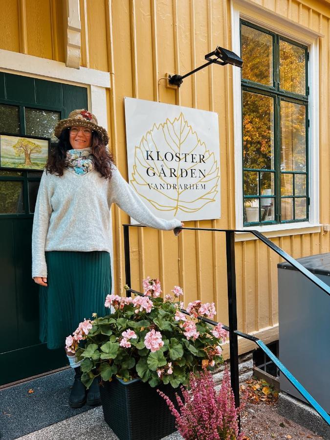 Klostergardens Vandrarhem Varnhem Eksteriør billede