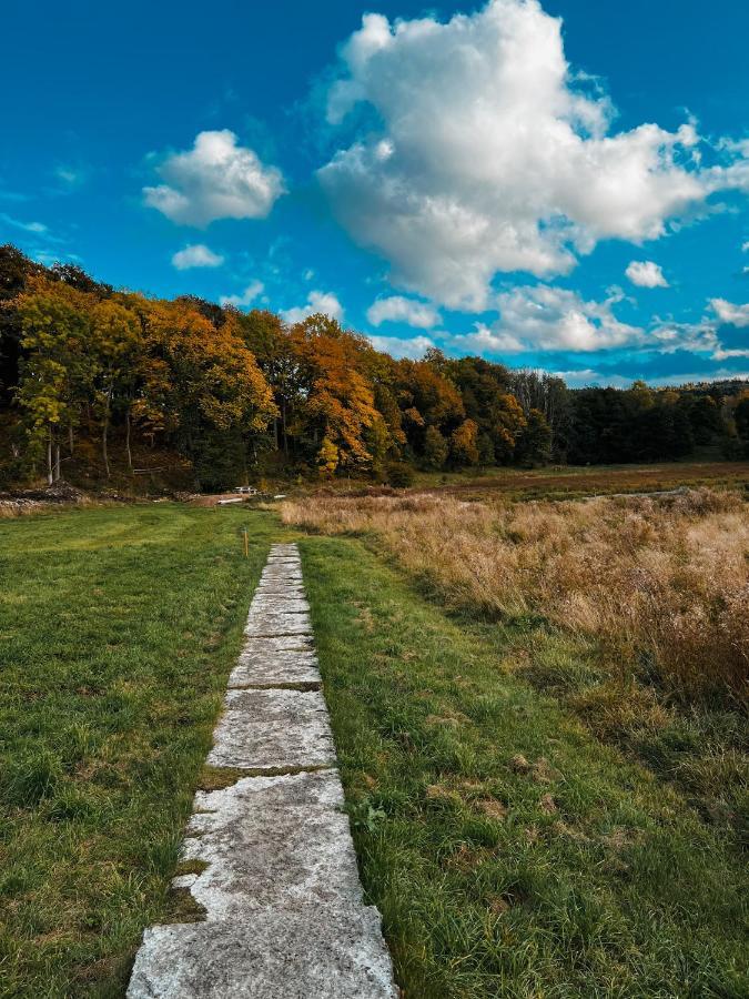 Klostergardens Vandrarhem Varnhem Eksteriør billede