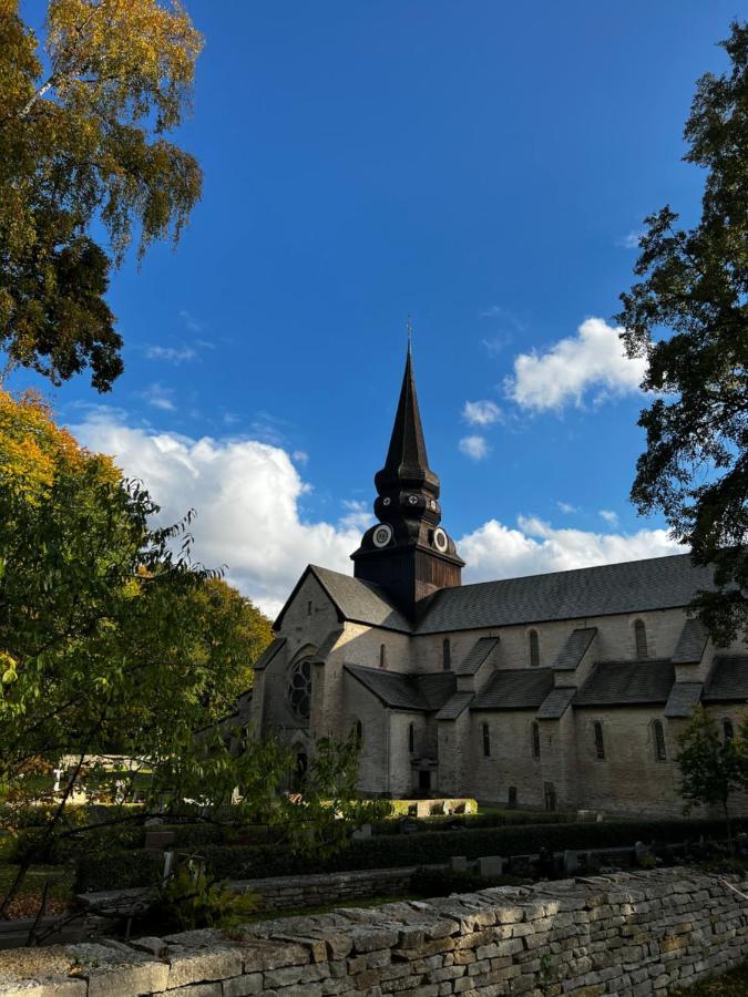 Klostergardens Vandrarhem Varnhem Eksteriør billede